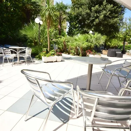 Como Ξενοδοχείο