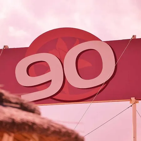 Отель Como 2*